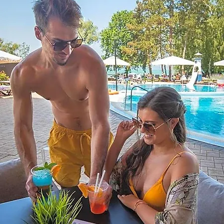 Azur - Hostaid Apartmán Siófok